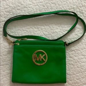 Michael kors cross body
